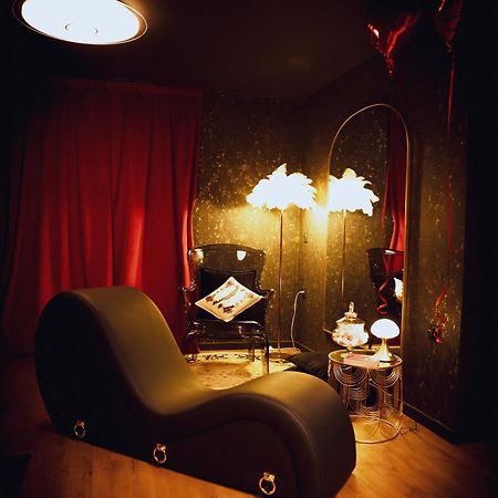 Love Room Casa Amore Прад Экстерьер фото