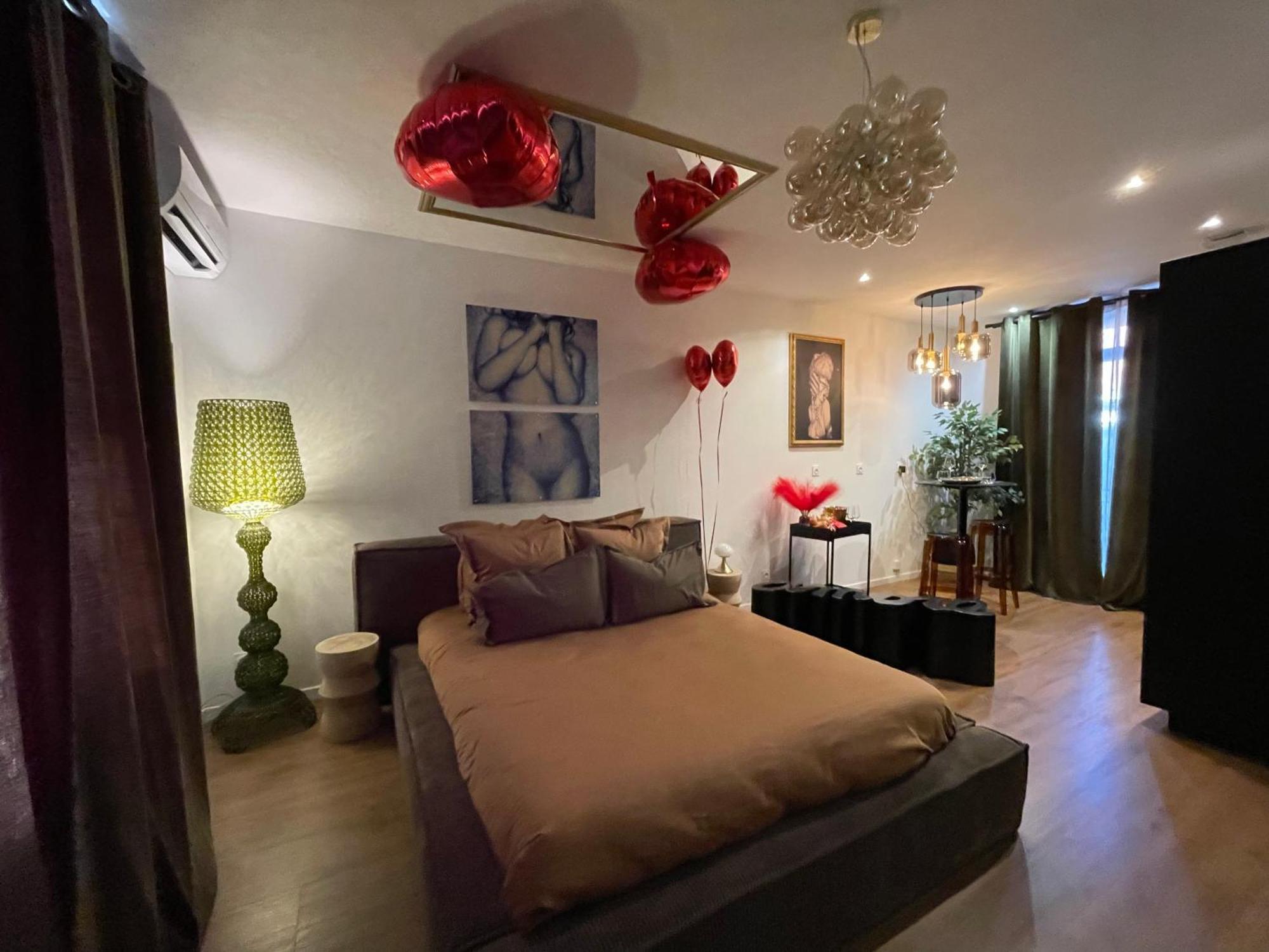Love Room Casa Amore Прад Экстерьер фото